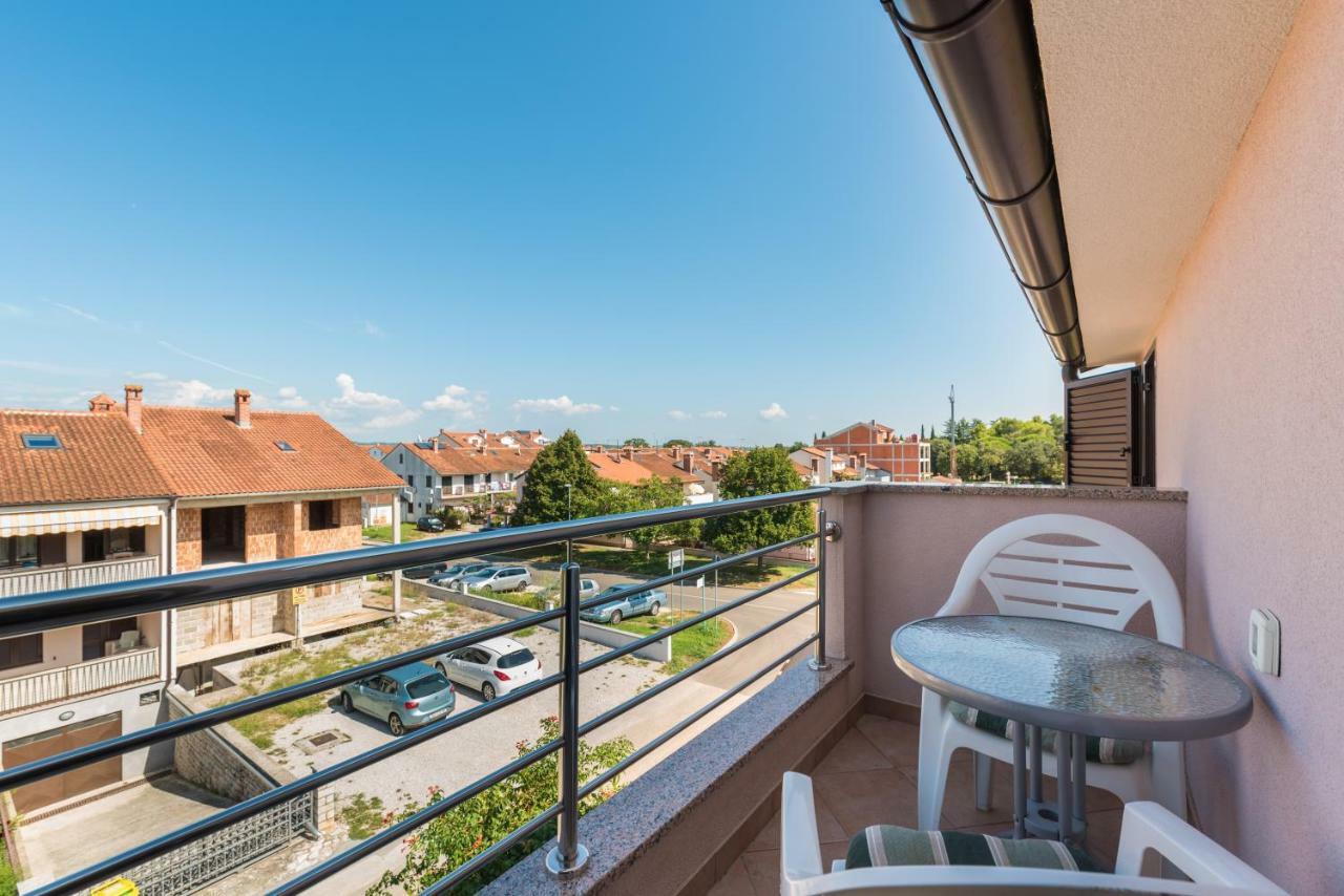 Kamelija Apartment Rovinj Exterior photo